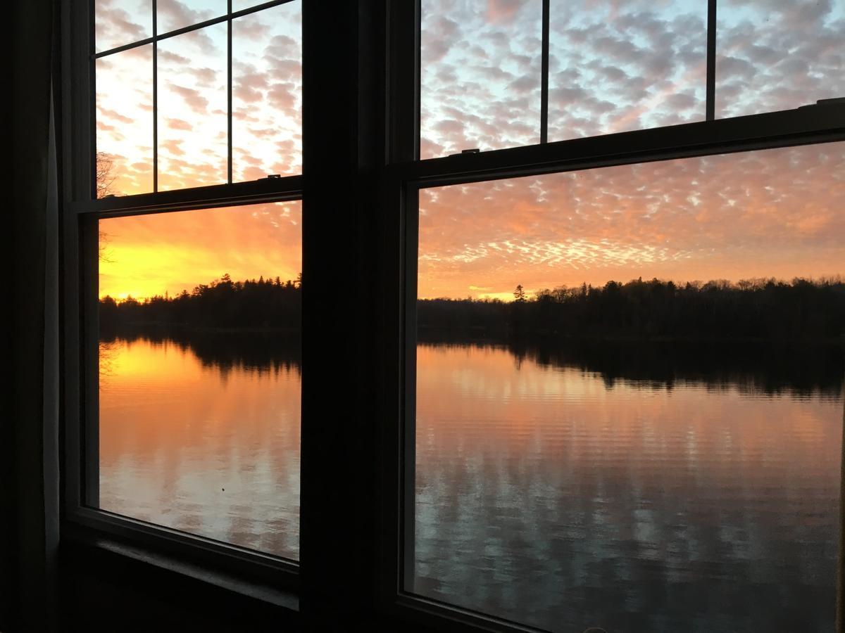 Hanging Horn Lakeside Resort Moose Lake Exterior foto